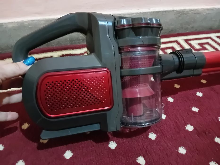 Aspirator arebos nou doar testat pe baterie fara fir si are