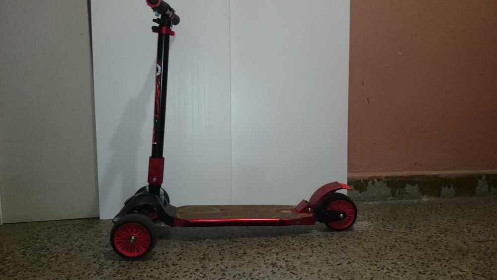 Тротинетка GLOBBER ULTIMUM и тротинетка ORBIT BYOX