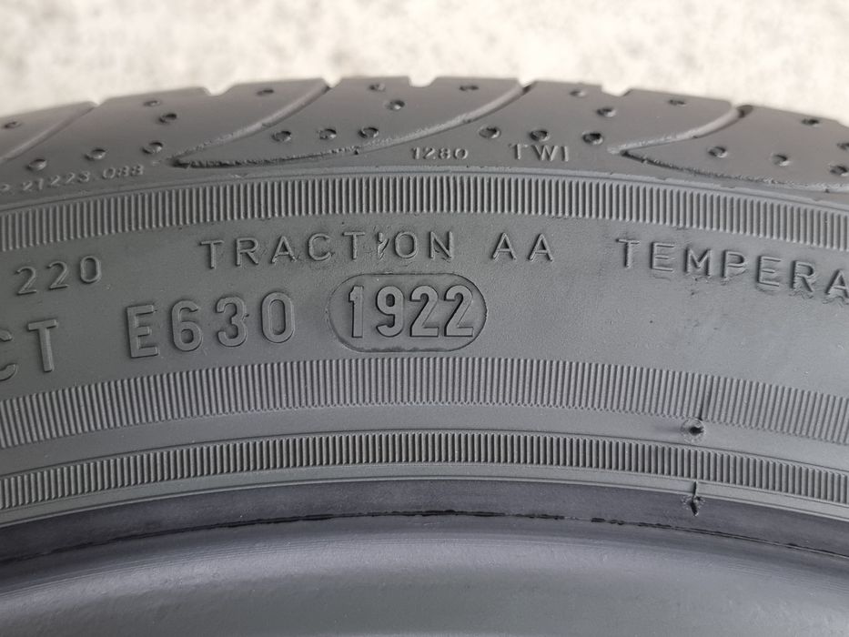 215/45/17 Pirelli 4Броя: 220€ 8мм