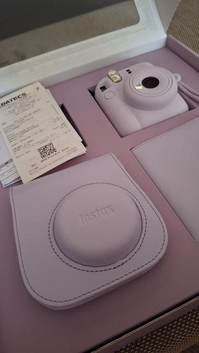 Комплект Fujifilm - Instax Mini 12, фотоапарат, албум, калъф,  цвят лилав, с гаранция