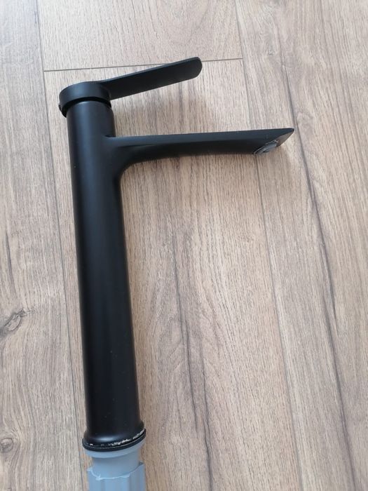 Продам смеситель для раковины