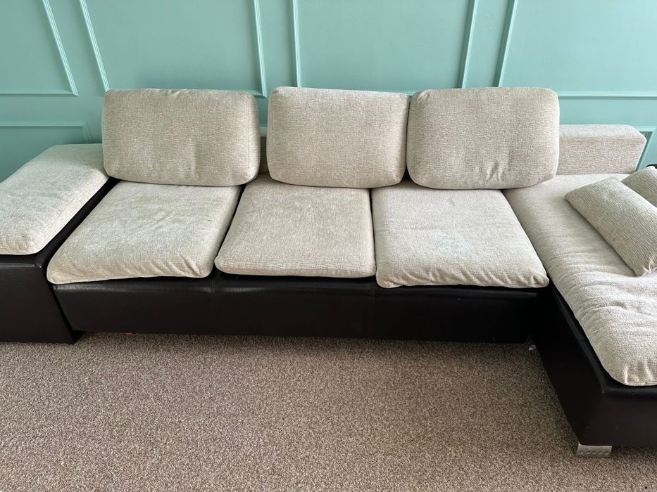 Пяти местный диван