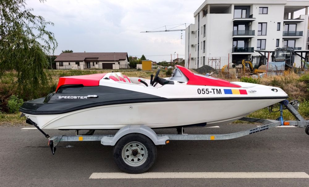 Se vinde barcă Seadoo Speedster 150 An 2011 și peridoc, înmatriculate