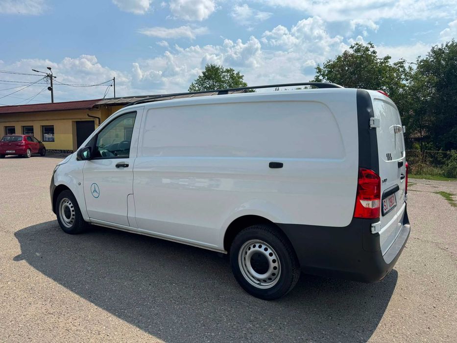 Vând Mercedes Vito Lung
