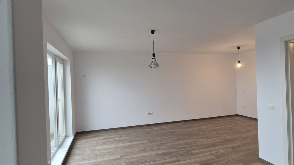 Studio 39 mp – Top City Residence, Tractorul (Brașov) – 330€