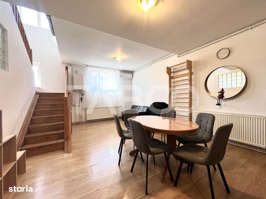 Apartament cu 3 camere pe 2 nivele zona Centrala Piata Abator