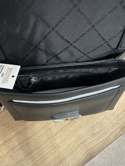Michael Kors чанта CECE