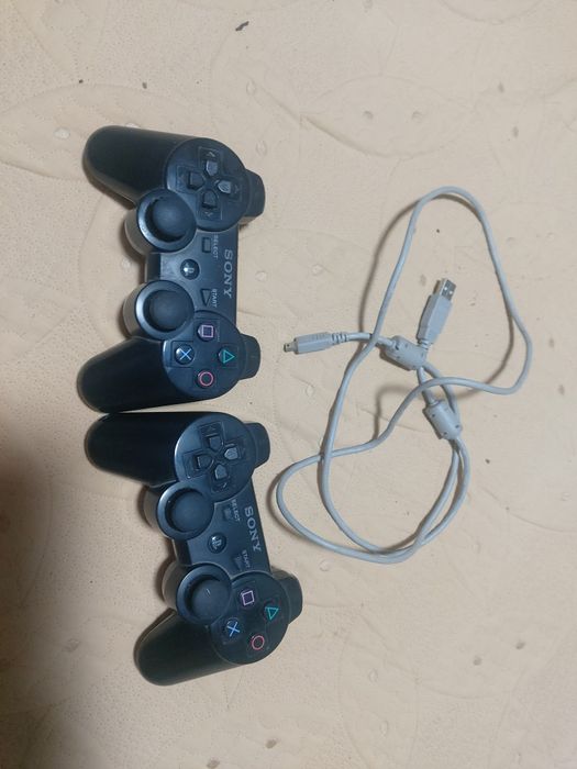 Controlere ps 3 în stare buna