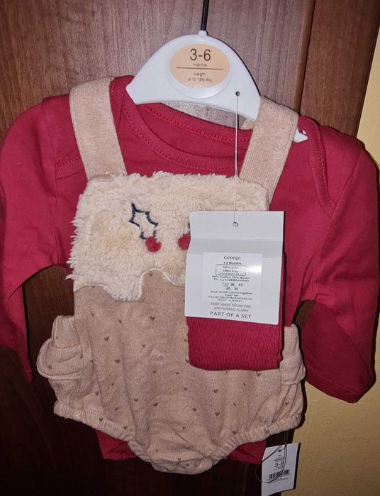 Коледен костюм 3-6 м нов George