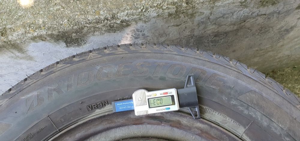 Гуми 4бр 195/65/15 - 1бр  75лв