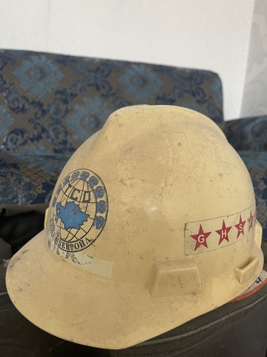 Каска в хорошем состоянии