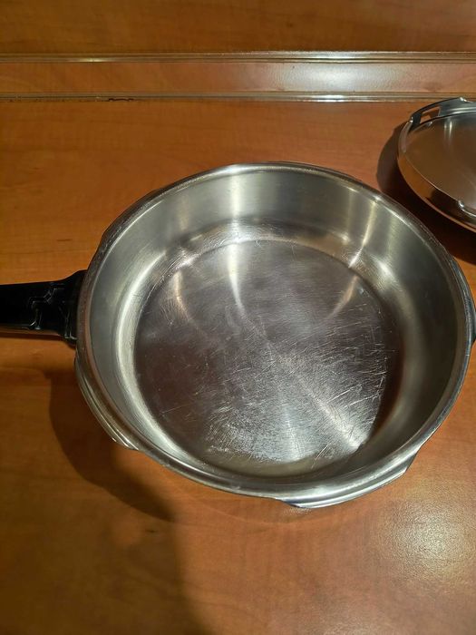 Тиган с капак и термовинтил