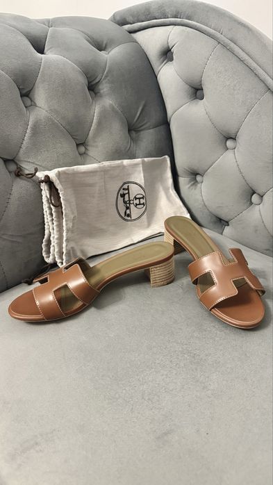 Sandale Hermes Oasis, maro, masura 38, impecabile, noi