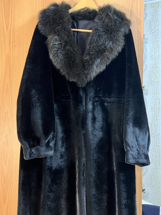 Продам шубу новую