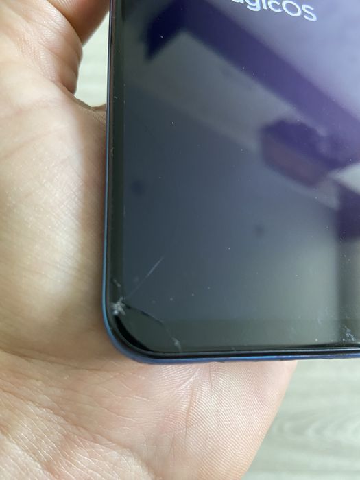 Продам телефон Honor X7a