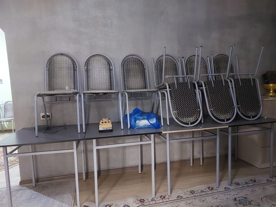 Столы со стульями