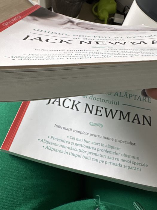 Vand cartea Ghidul pt alaptare al doctorului