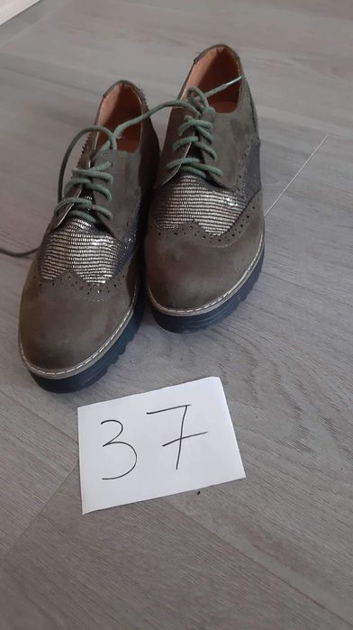 Pantofi - marimea 37