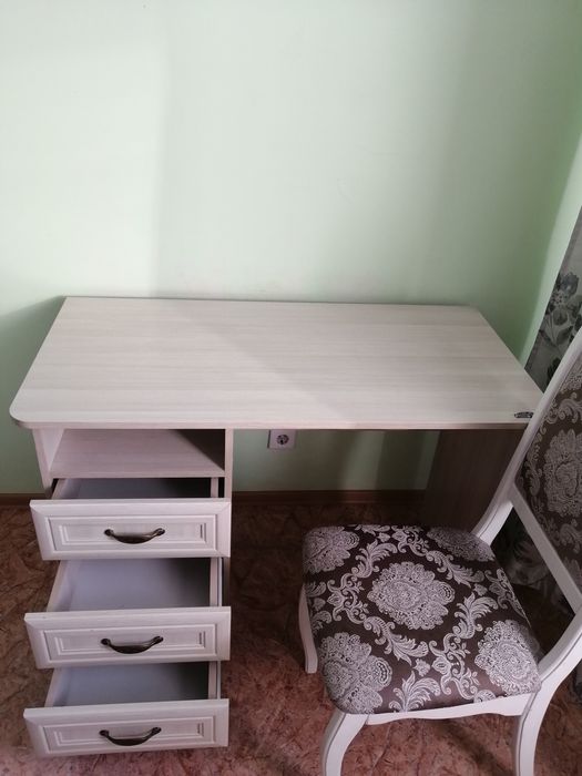 Стол для занятий