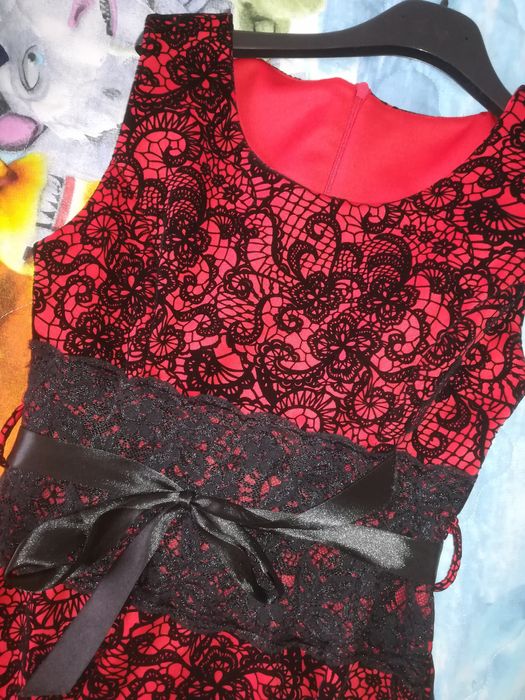 Елегантна рокля, S размер