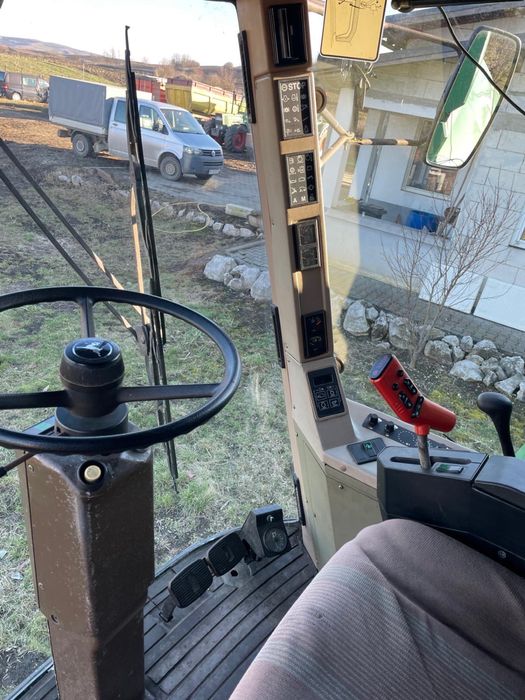 Combina John Deere 2054