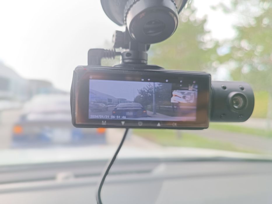 Видеорегистратор 2 в 1 + Wi-fi