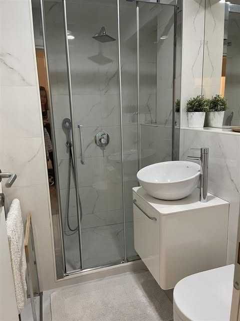 Дава се под наем Тристаен апартамент в София, Център - 85 кв.м за 245000 € - Снимка #4