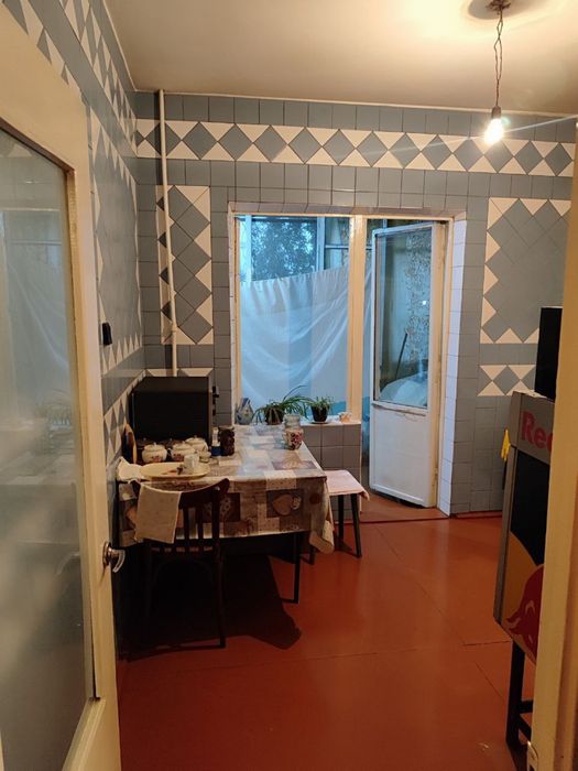 4 хонали 92 кв.м + 2/6 балкон квартира сотилади Сергели 3 да 33 дом