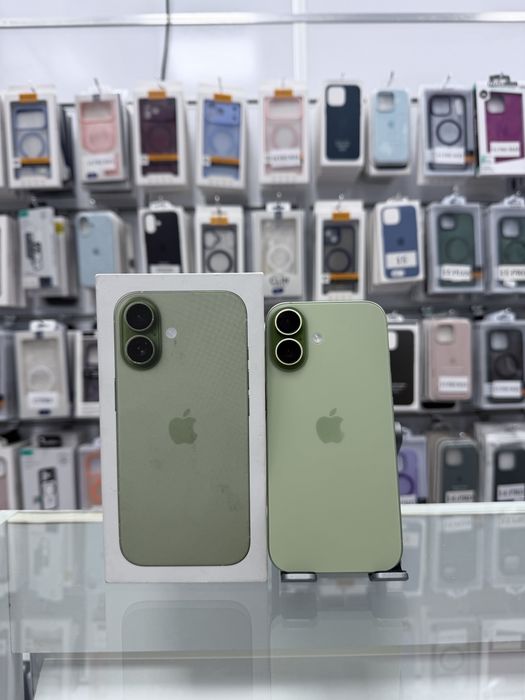 Iphone 17 Sage - Memorie 256GB - Sanatate baterie 98% - DeBi GSM Mobile Brasov