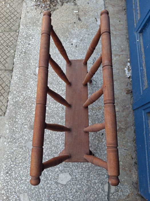 Вилица и лъжица дърворезба, стойка за вестници.