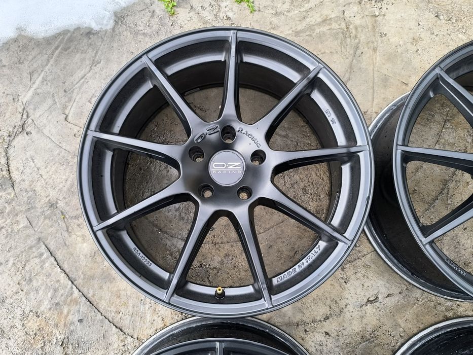 OZ OMNIA 18 цола 5х112 ММ Audi Mercedes Seat Skoda