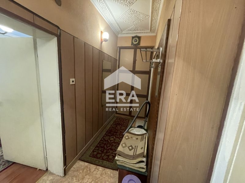 Продава се Тристаен апартамент в Кърджали, Център - 105 кв.м за 1096 €/кв.м - Снимка #6