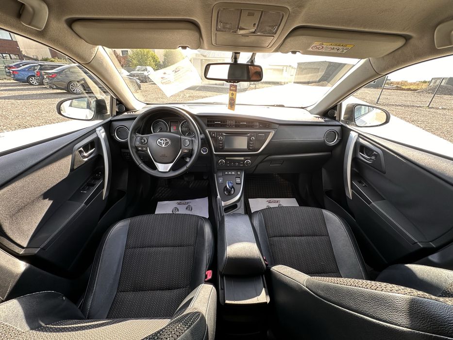 Toyota Auris 1.8 Hybrid Automata