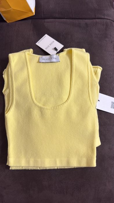 Жълт топ Alice Evis one size нов
