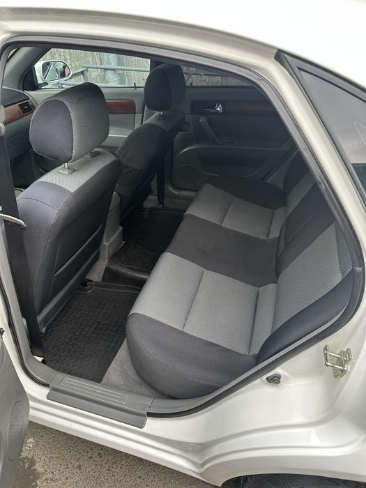 Продам лассети 2012 год.