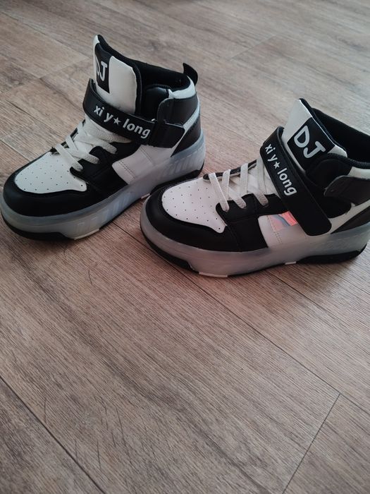 Кроссовки-ролики