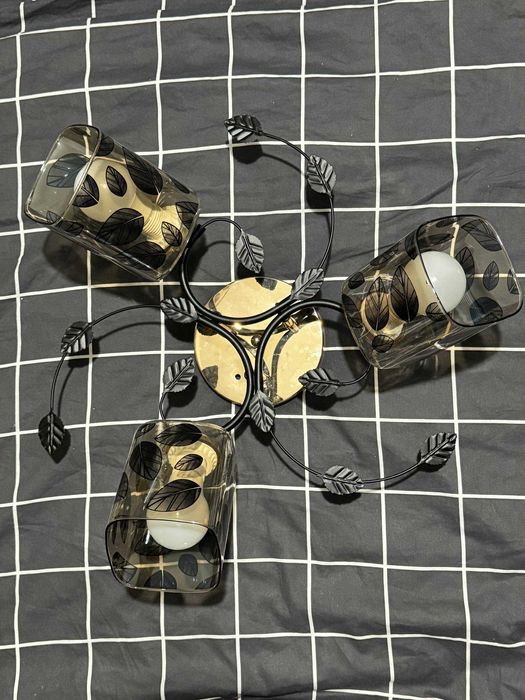 Люстра на 3 лампочки