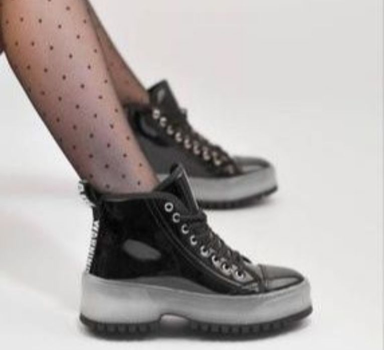 Продам демисезонные ботинки