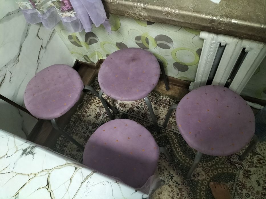 Продаются табурет 4 шт