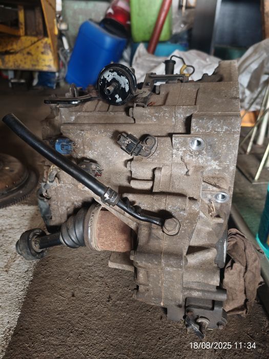 Cutie automata Honda  MCTA