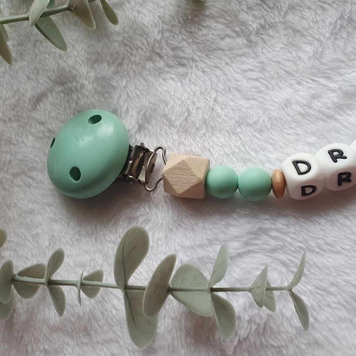 Lant pentru suzeta personalizat cu numele DRAGOS