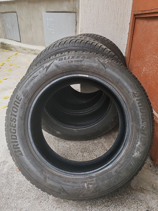 4бр 215 65 17 Зимни гуми Bridgestone