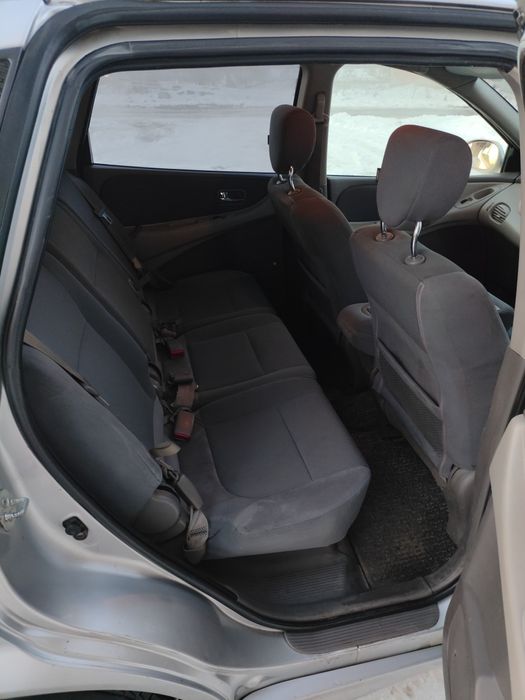 Продам Nissan Tino