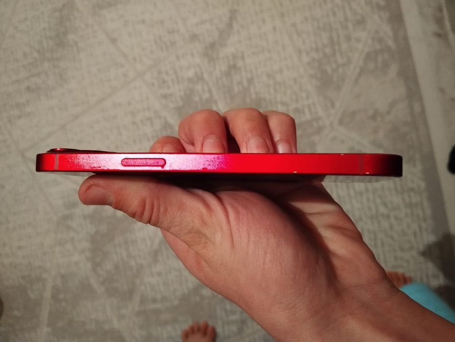 Айфон 13 сатылады