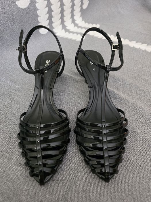 Туфли Zara (босоножки)