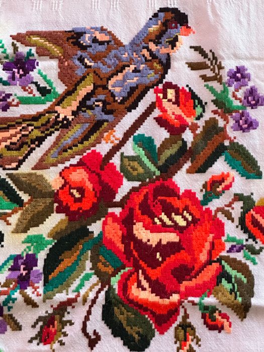 Prosop decorativ lucrat manual pe pânză 300 lei bucata