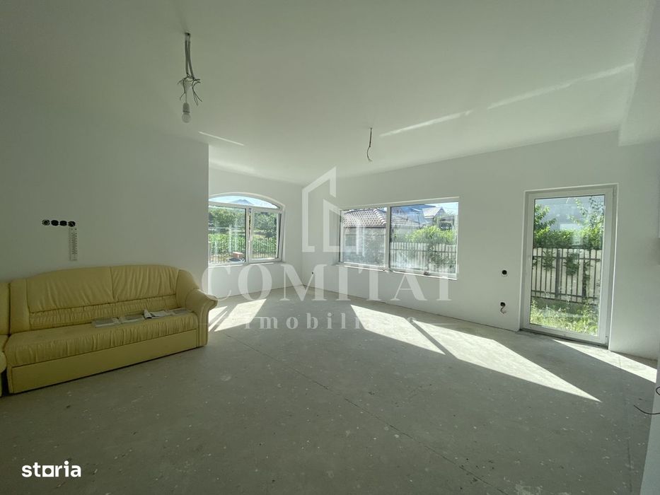 Casă de vânzare | Dispunere pe 2 niveluri | Localitatea Dezmir