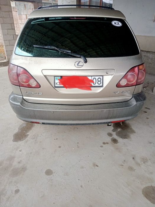 Продам Лексус в хорошем состоянии