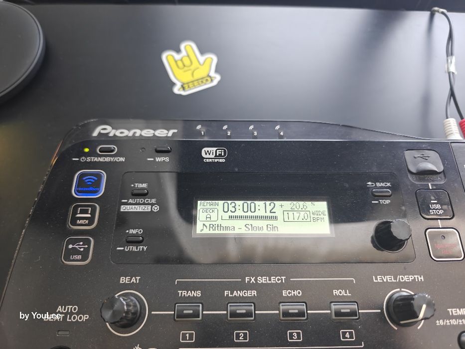 Pioneer XDJ aero