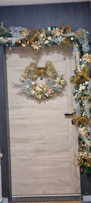 Коледен гирлянд и венец